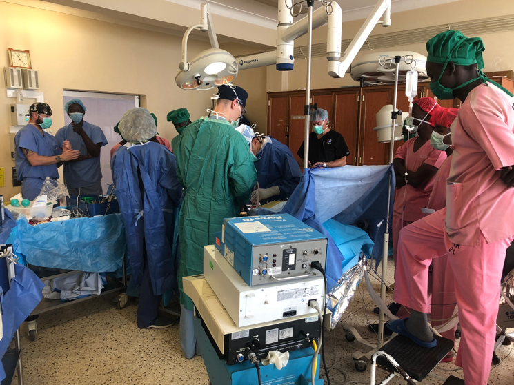 a-Captive-Audience-in-the-OR-Uganda-Spine-Surgery-Mission-2019-Day14