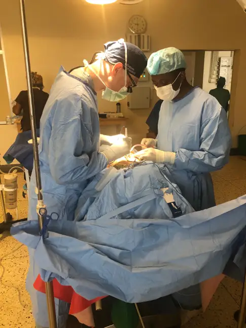 Dr-Schaffer-in-surgery-Uganda-Spine-Surgery-Mission-2019-Day6